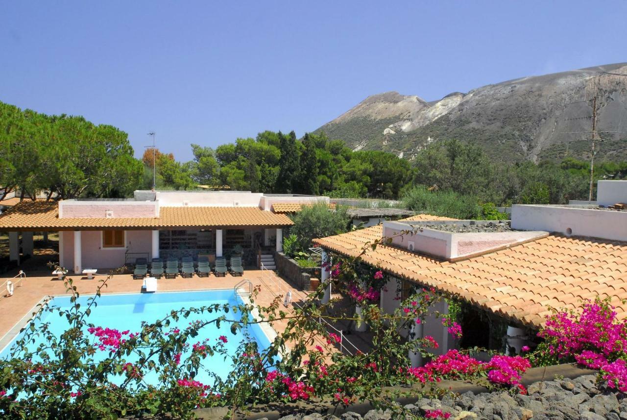 Villa Saracina Vulcano  Buitenkant foto