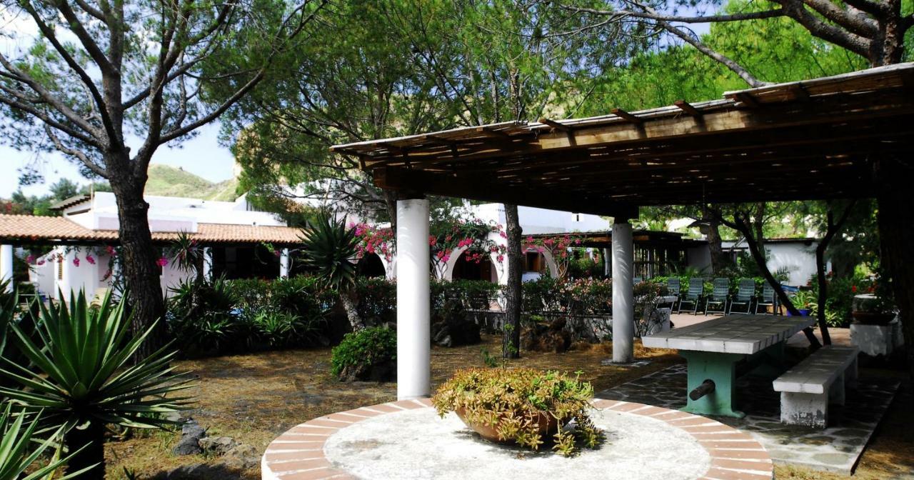 Villa Saracina Vulcano  Buitenkant foto